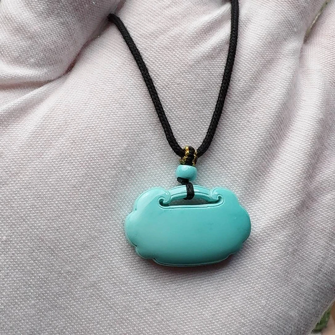 绿松石未镶嵌珠宝奇石果冻料福锁