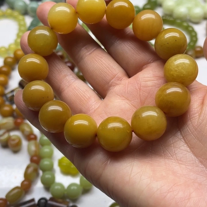 蛇纹石玉手串未镶嵌