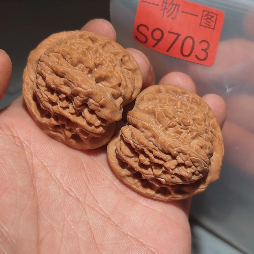 把件文玩核桃望月