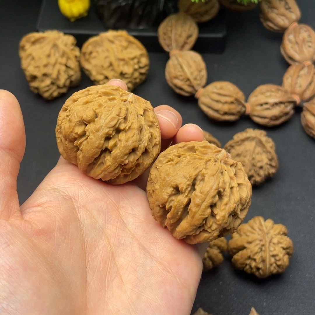 圣***哲把件文玩核桃秦岭核桃6号