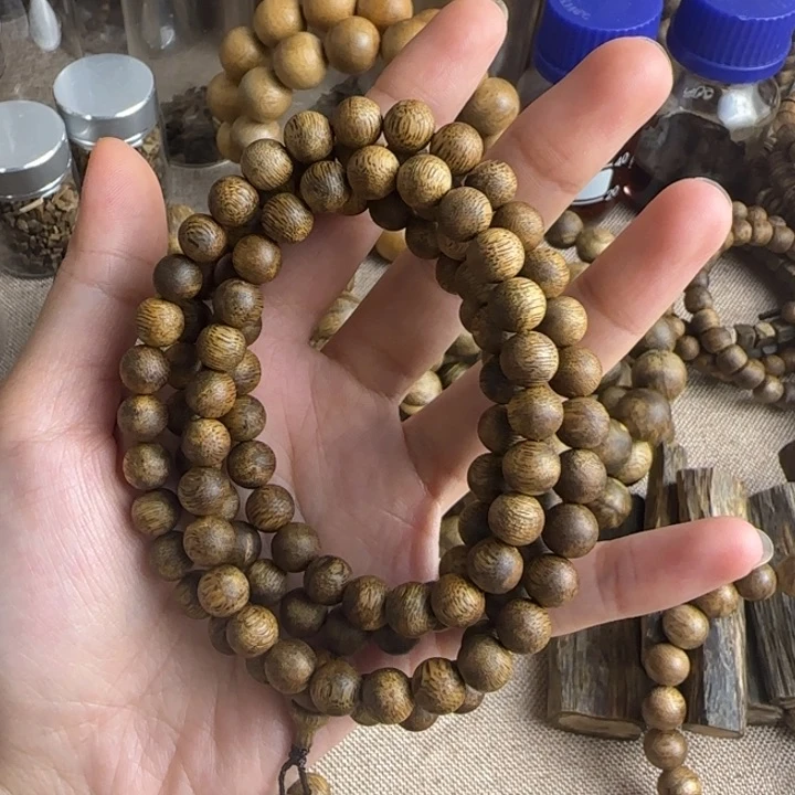 沉香碎屑沉香天*奇楠张勺子0.8圆珠多圈