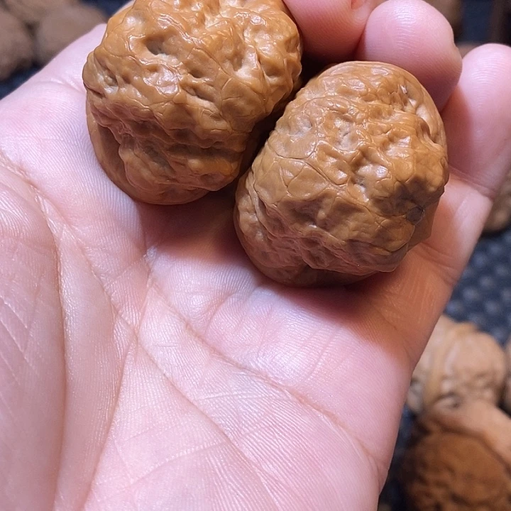 啥***是吊坠文玩核桃40尺，古蟾