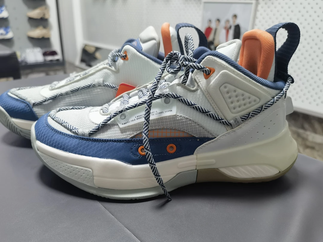 男女运动透气网面跑步鞋断码孤品