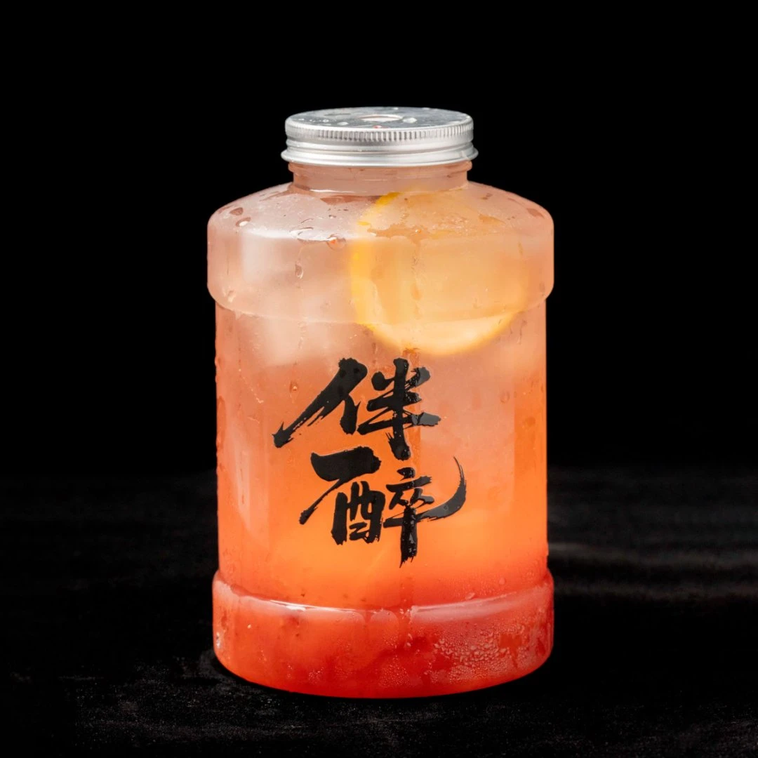 草莓多多3L顿顿桶+苏打酒4瓶+零食4种+筛盅2套+扑克1副+瓶起1个