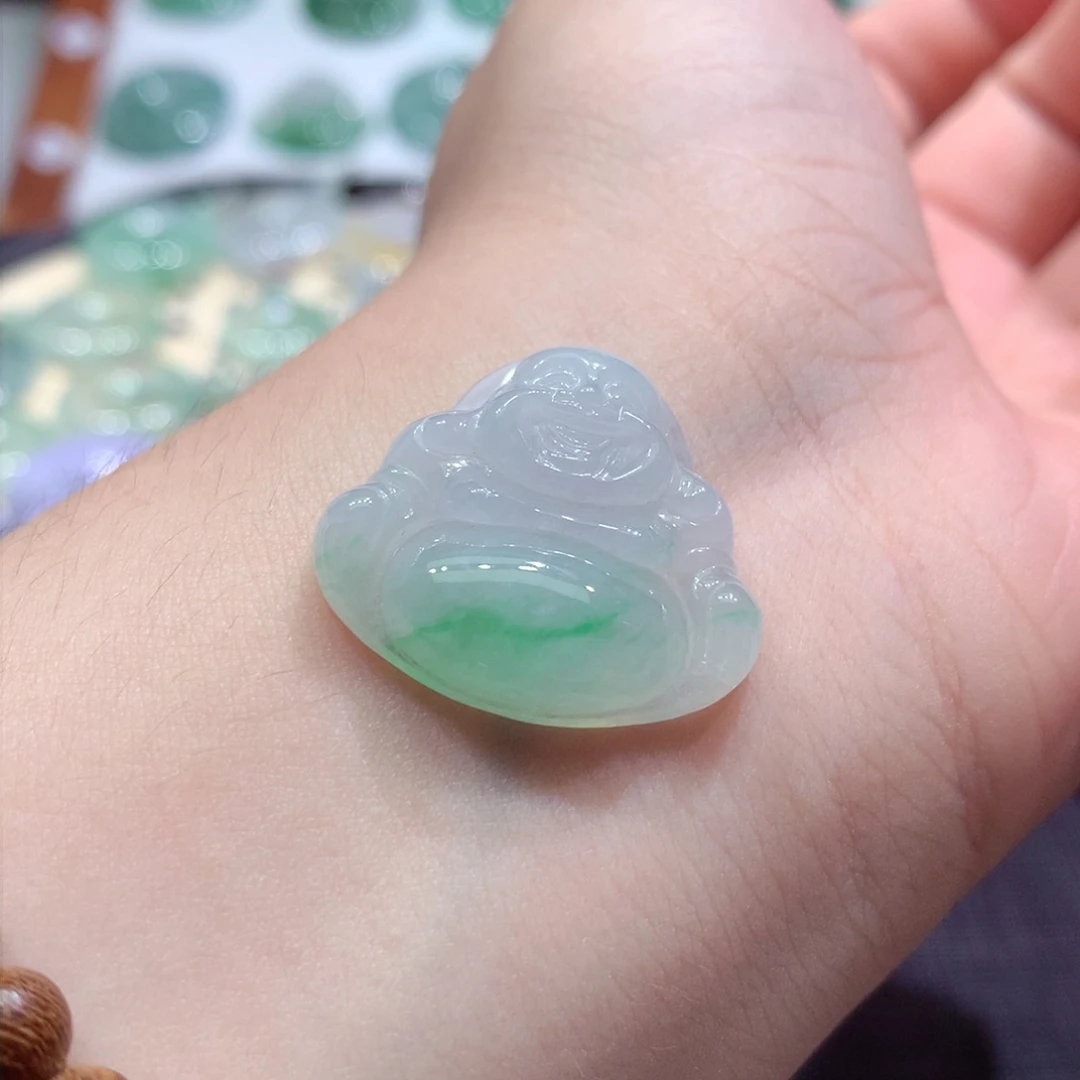 翡翠未镶嵌颈饰16