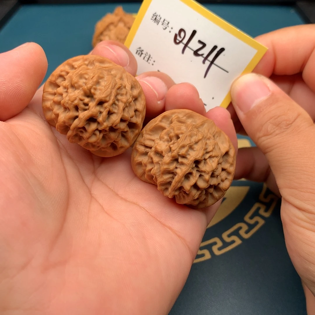 文玩核桃把件阡*秦闷1211