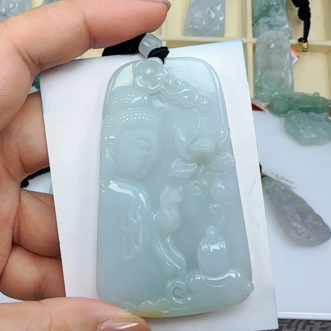 翡翠未镶嵌颈饰