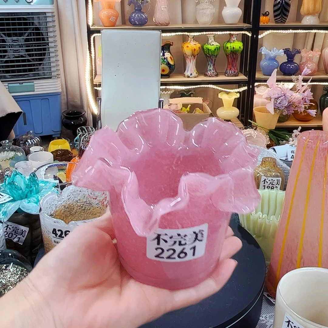 2261 家悦琉璃花器摆件不完美