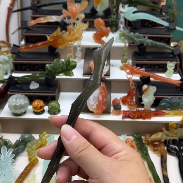 蛇纹石玉未镶嵌岫玉发簪