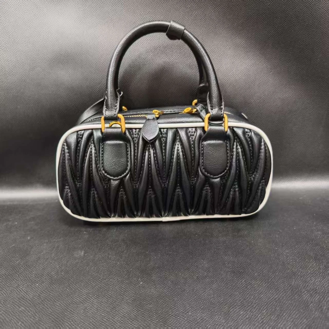 SMVP 高定奢品 时尚潮流真皮新款女包保龄球 0634 黑白 褶皱