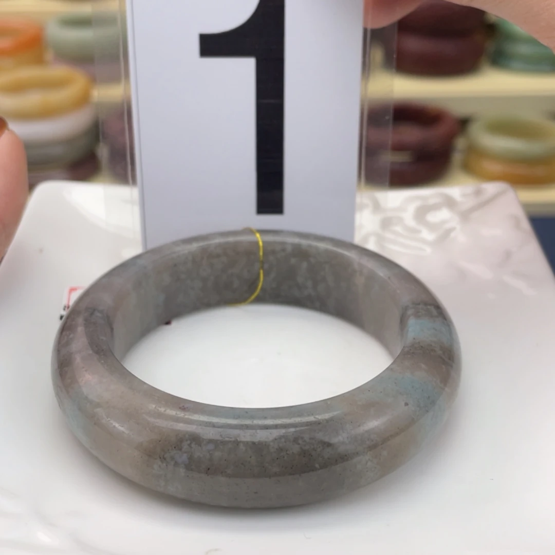 【闪购商品】石英质玉手镯未镶嵌