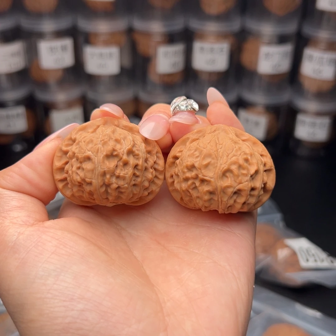 文玩核桃吊坠睡***?铁锤