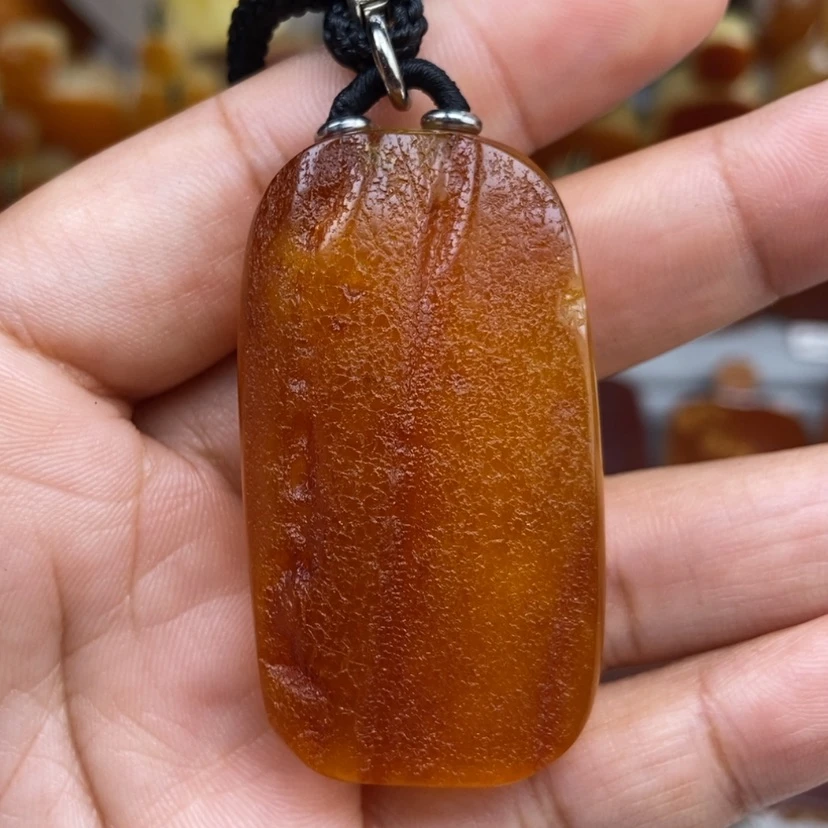 【闪购商品】琥珀颈饰未镶嵌