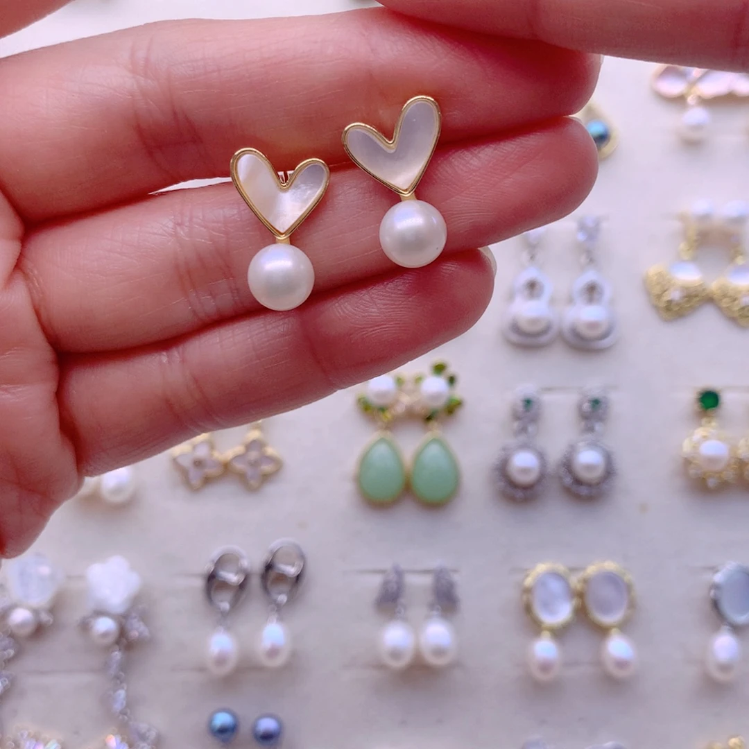 合金耳饰淡水珍珠