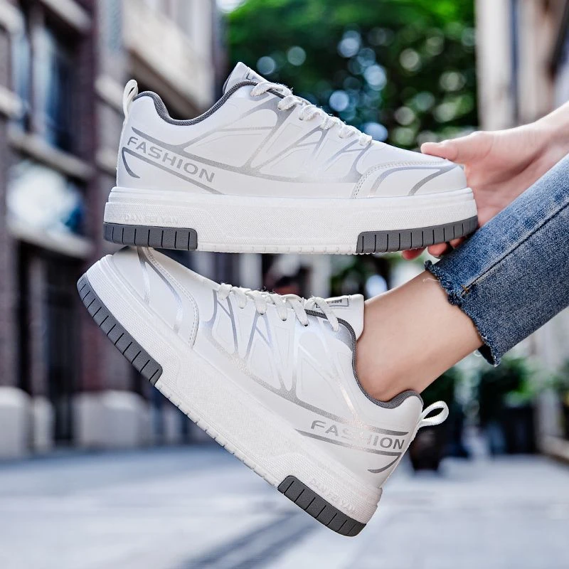 单飞燕秋冬新款超临界耐磨科技底运动休闲鞋白色潮鞋低帮男踢毽子