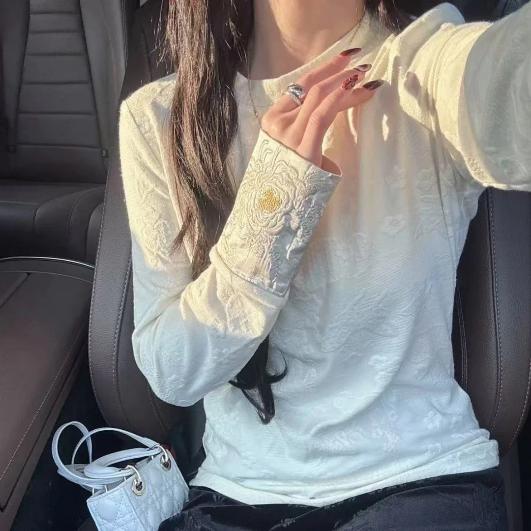 【清香】新中式修身显瘦高级感气质时尚春季新款刺绣圆领百搭打底衫