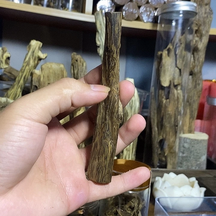 高油奇楠沉香原材料