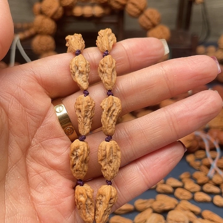 帝***仙吊坠桃核文玩核桃