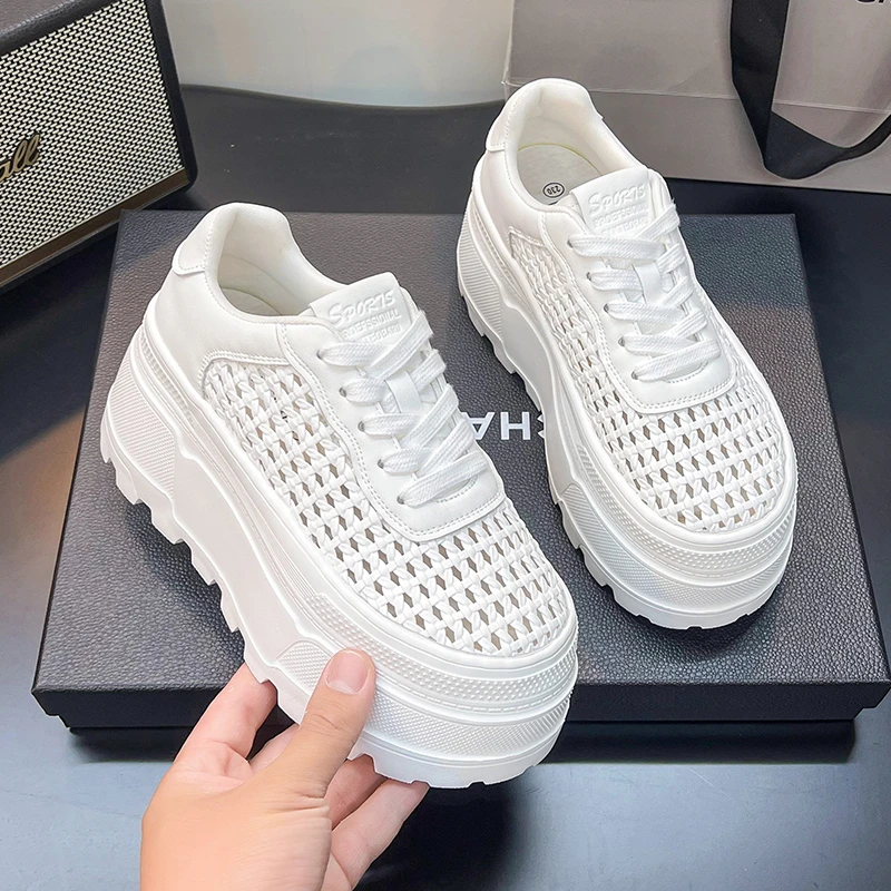 8cm厚底小白鞋女2025夏新款小个子增高编织镂空网鞋松糕休闲板鞋