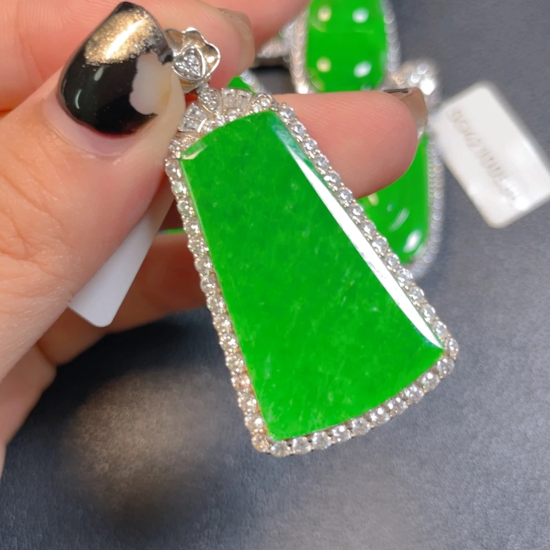 翡翠银S925镶嵌挂件lllo