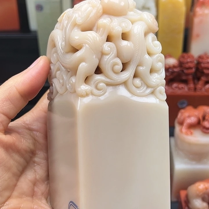 寿山石印石这么大个人都有