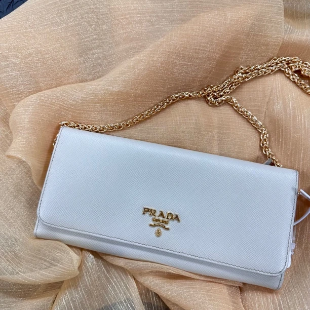95新 Prada/普拉达 XM/奶昔白简约钱包卡包链条包/SP01214501特