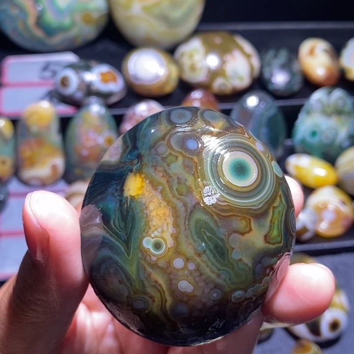 玛瑙/玉髓未镶嵌珠宝奇石69