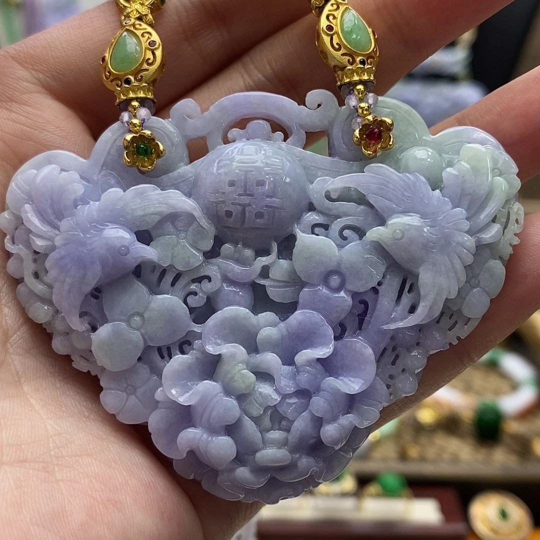 翡翠未镶嵌颈饰吊坠