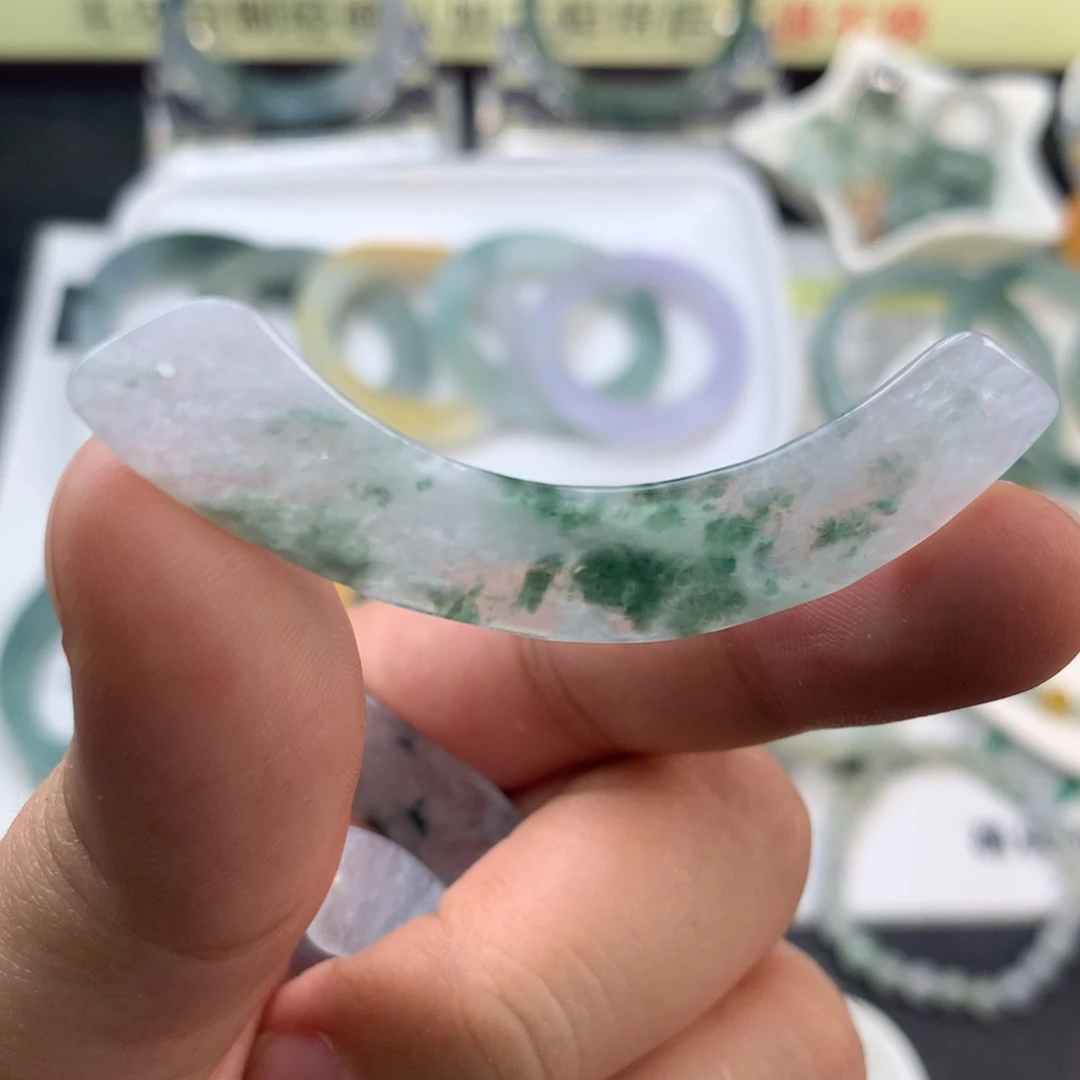 【闪购商品】未镶嵌定制翡翠抛光