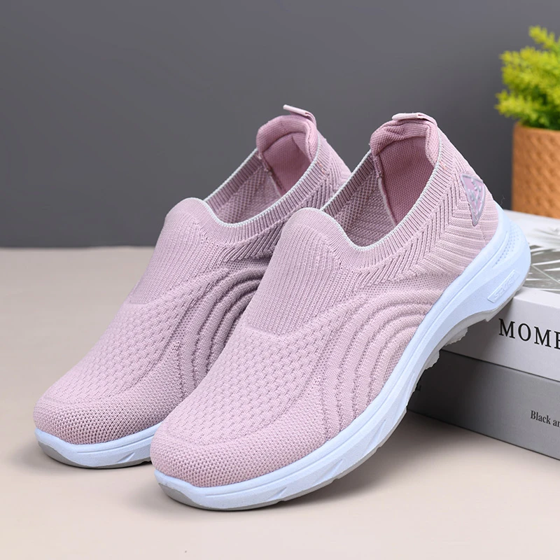 春夏新款老北京布鞋女单鞋网面透气轻便妈妈鞋软底防滑舒适健步鞋