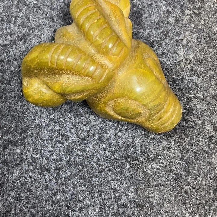 龙脊菩提吊坠一个