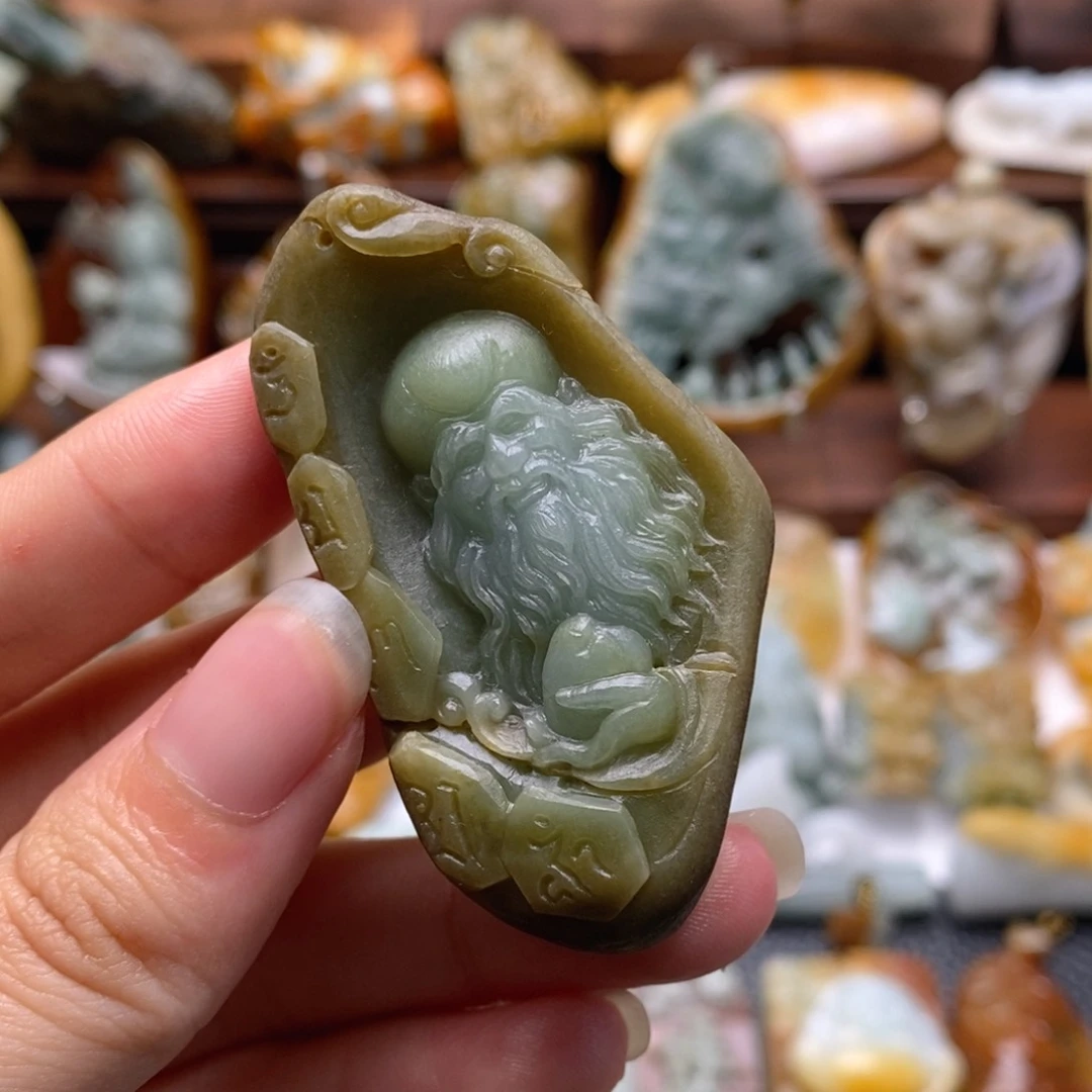 定制翡翠未镶嵌翡翠