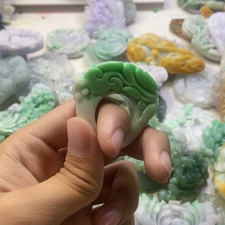 定制翡翠未镶嵌天然翡翠