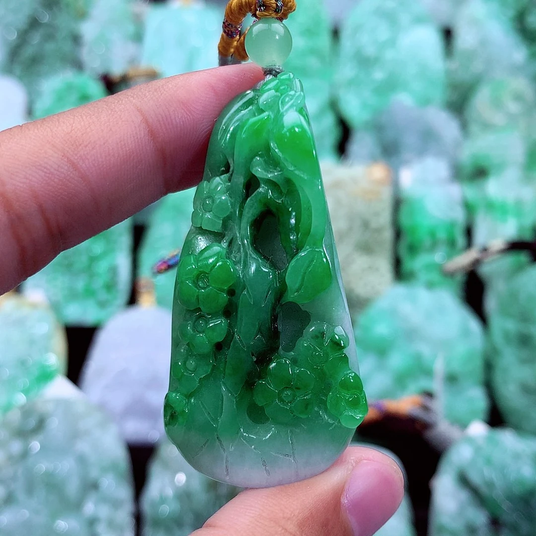 吊坠(不含链)未镶嵌翡翠