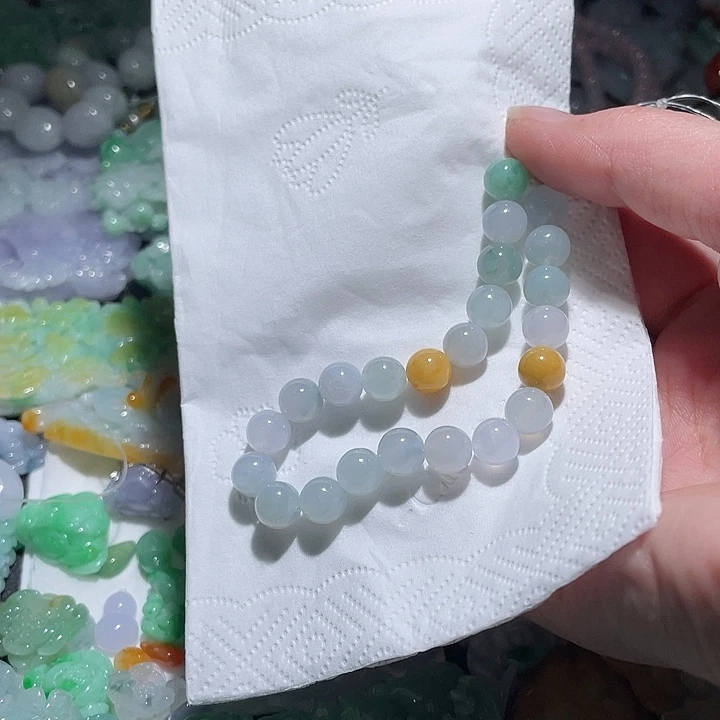 颈饰未镶嵌翡翠天