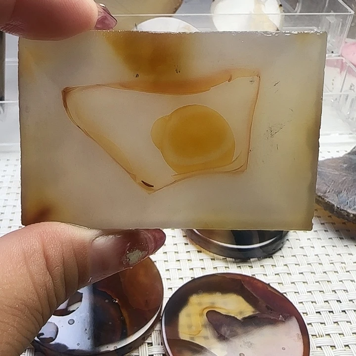 玛瑙/玉髓未镶嵌珠宝奇石