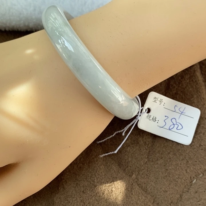 翡翠未镶嵌手镯（贵妃镯）16658054