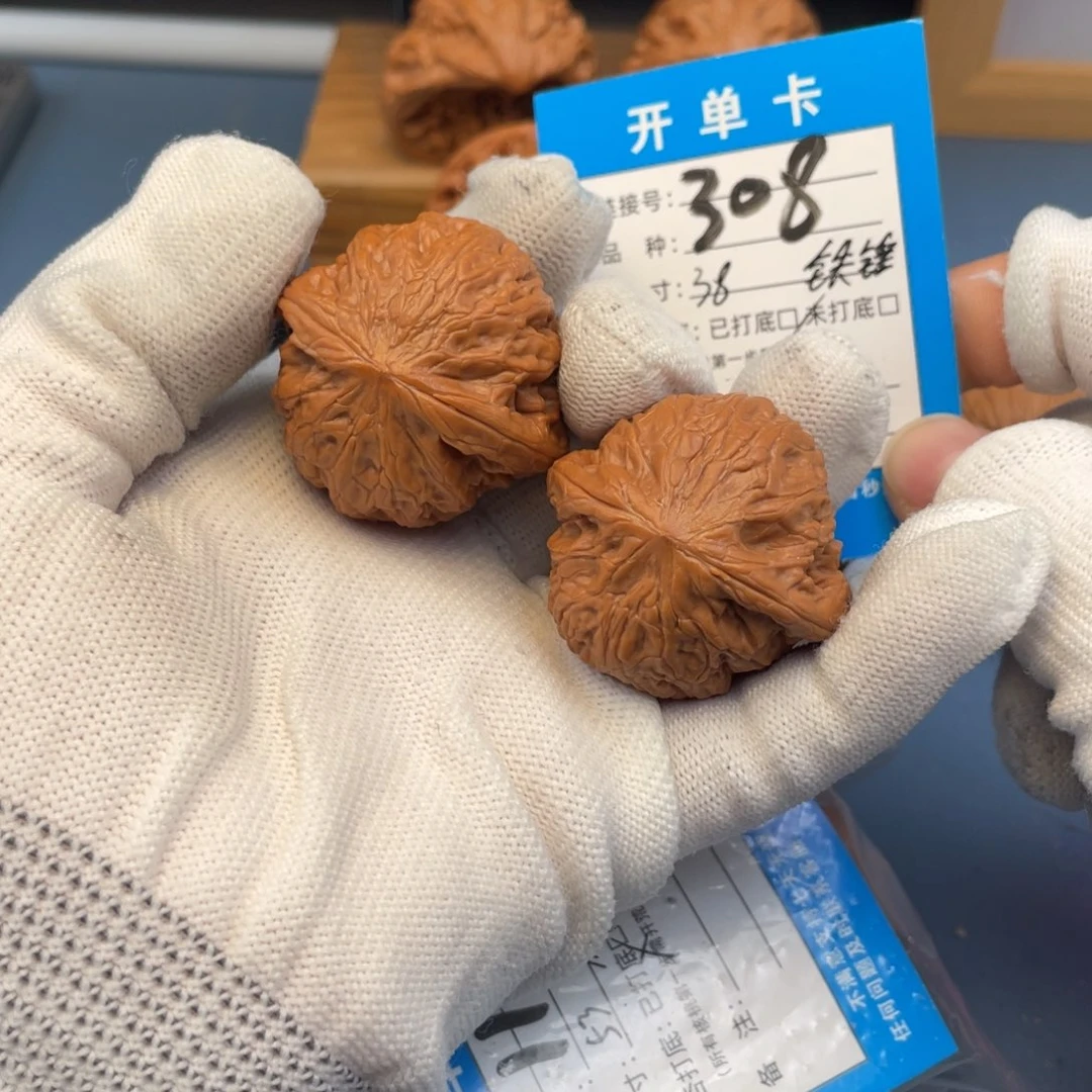 吊坠桃核文玩核桃