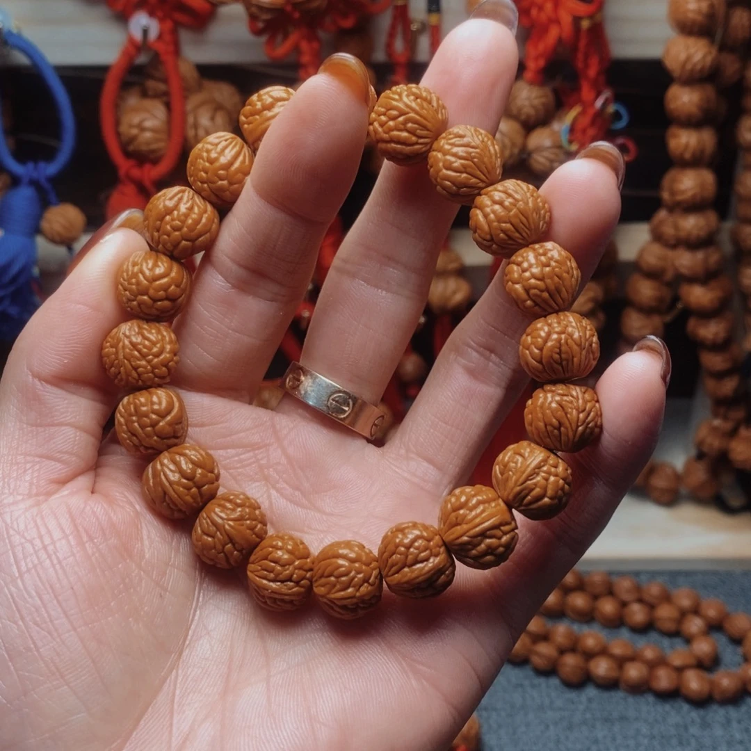 桃核吊坠龙纹桃枭