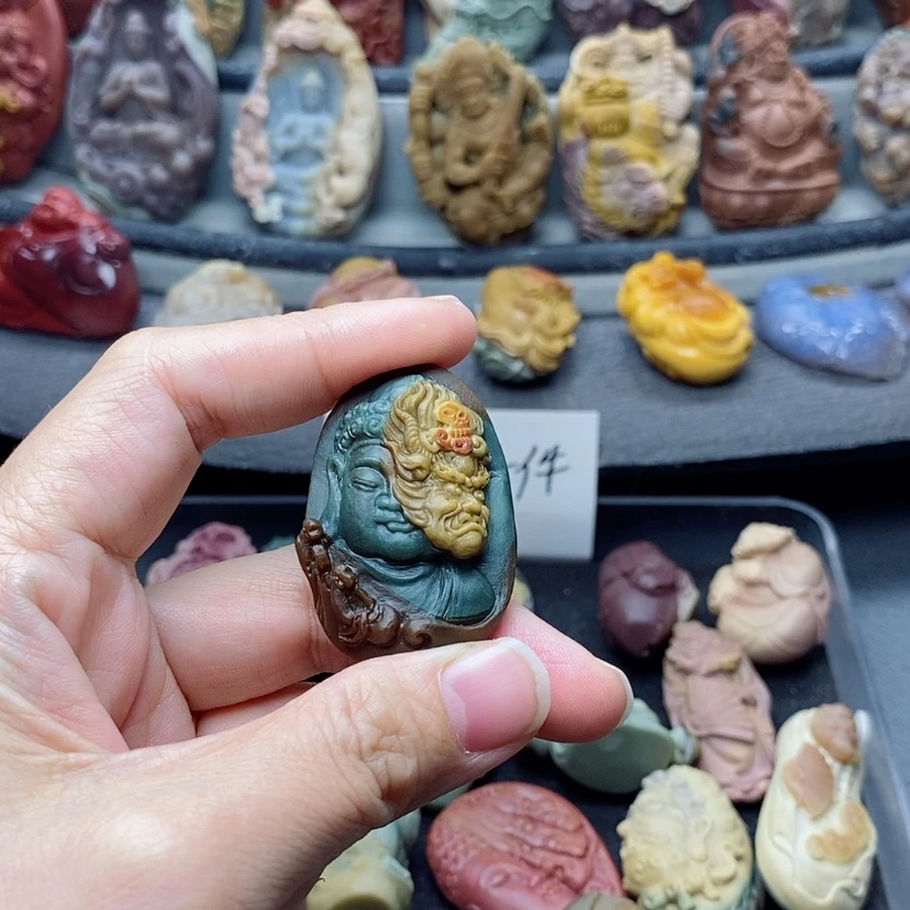 【闪购商品】定制石英质玉吊坠未镶嵌