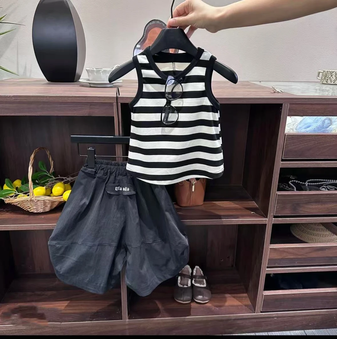 女童2025新款条纹背心套装洋气儿童时髦百搭打底衫儿童外穿捏褶裤