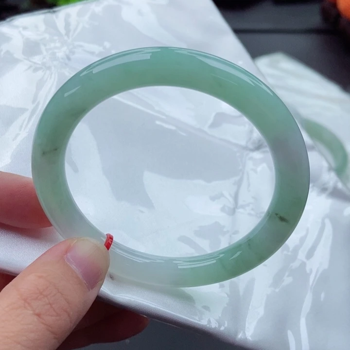 未镶嵌手镯翡翠56圈口