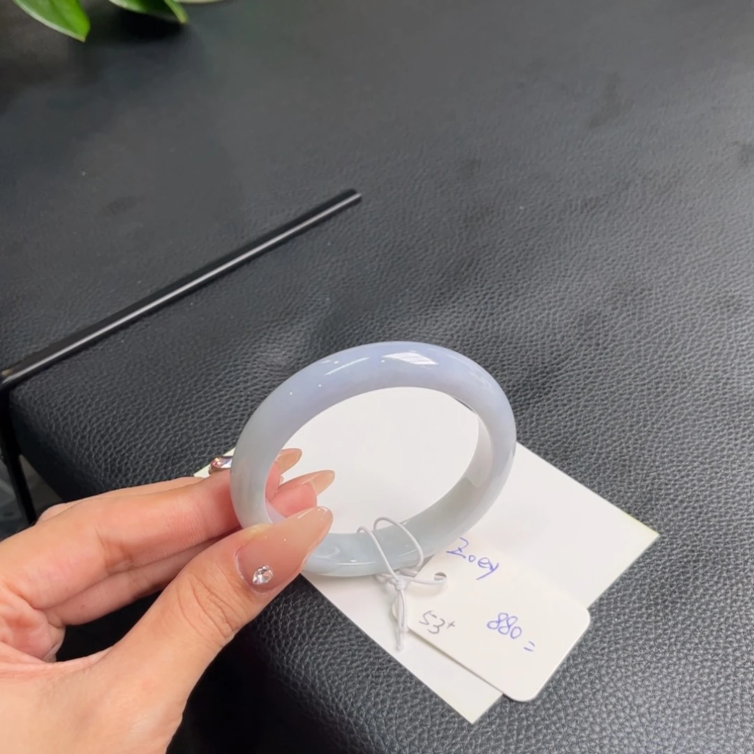 未镶嵌手镯翡翠手镯