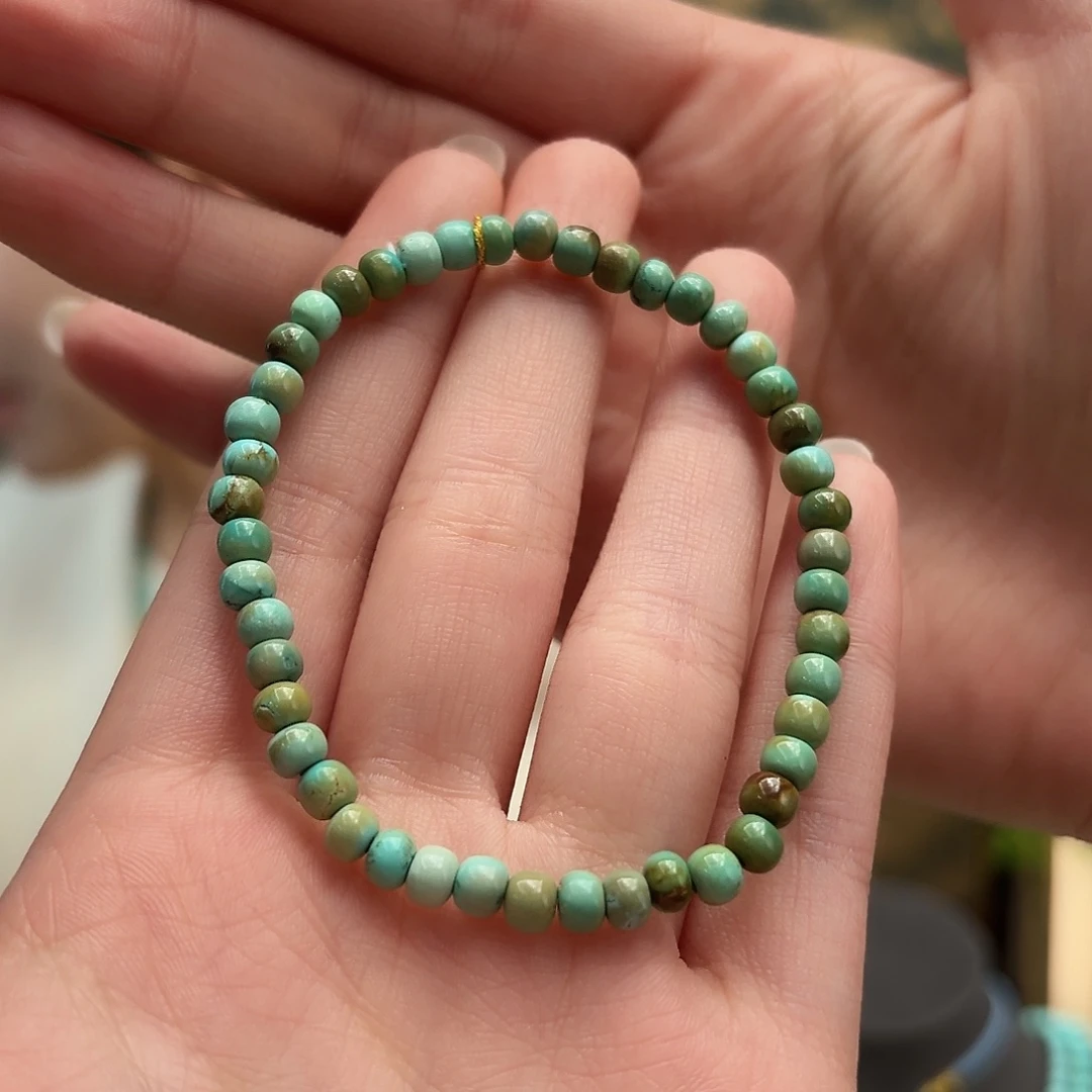 绿松石未镶嵌颈饰