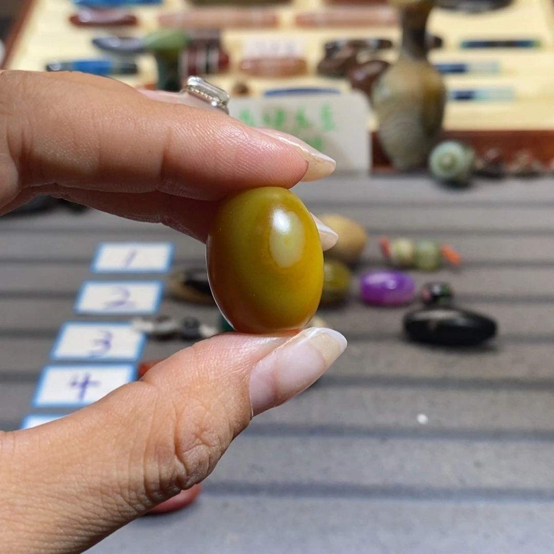 糖****玛瑙/玉髓颈饰合金