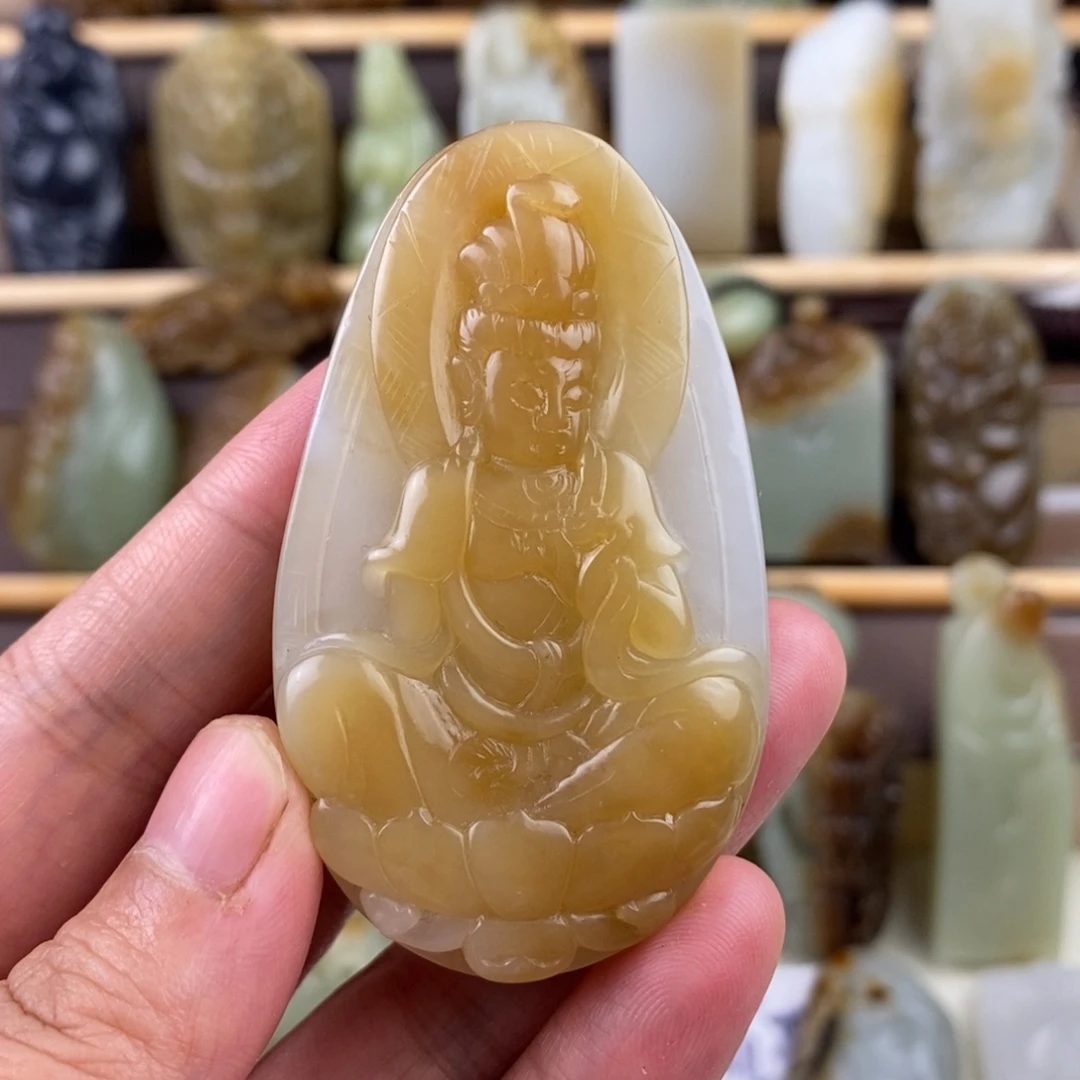 颈饰未镶嵌和田玉