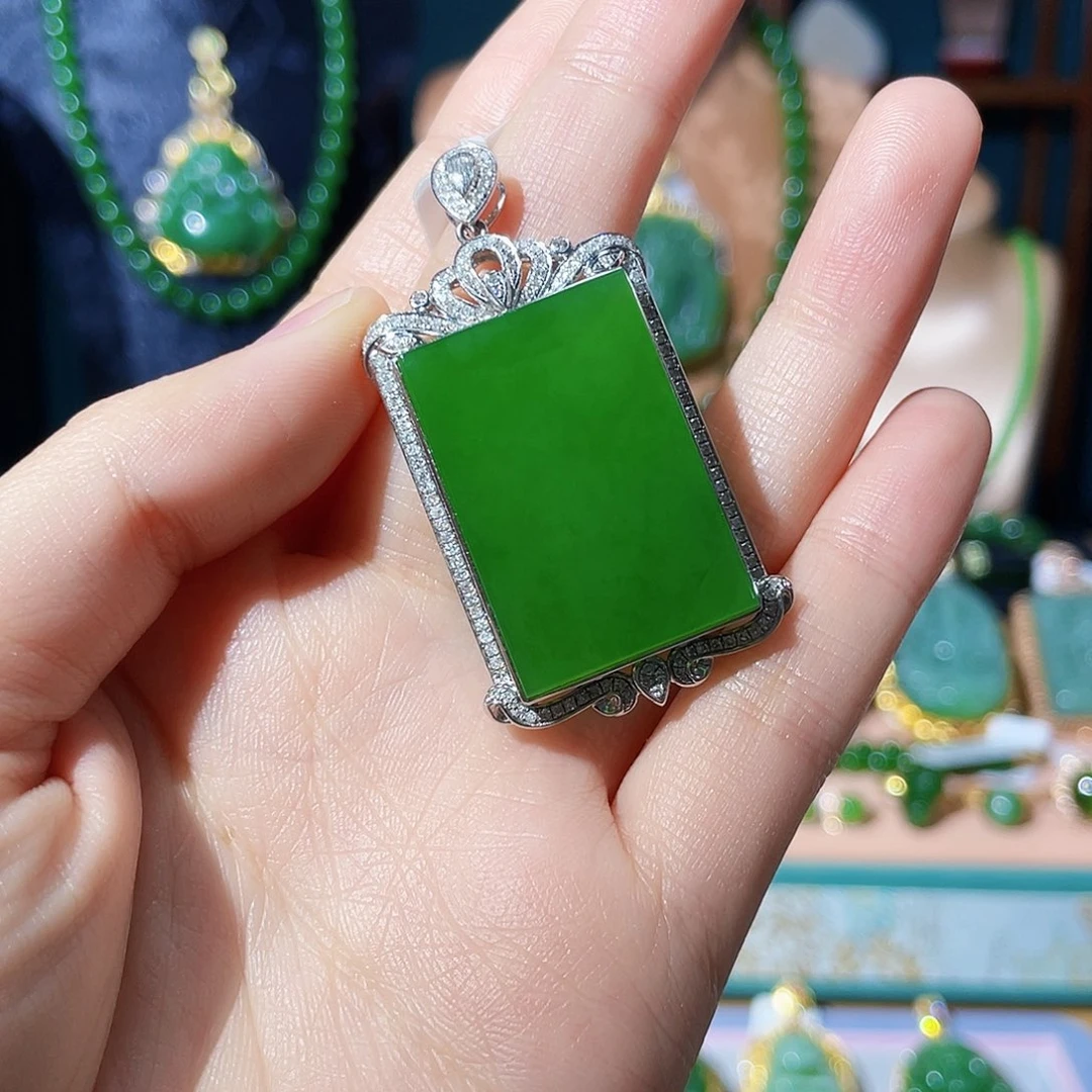 手串18K金镶嵌和田玉（碧玉）