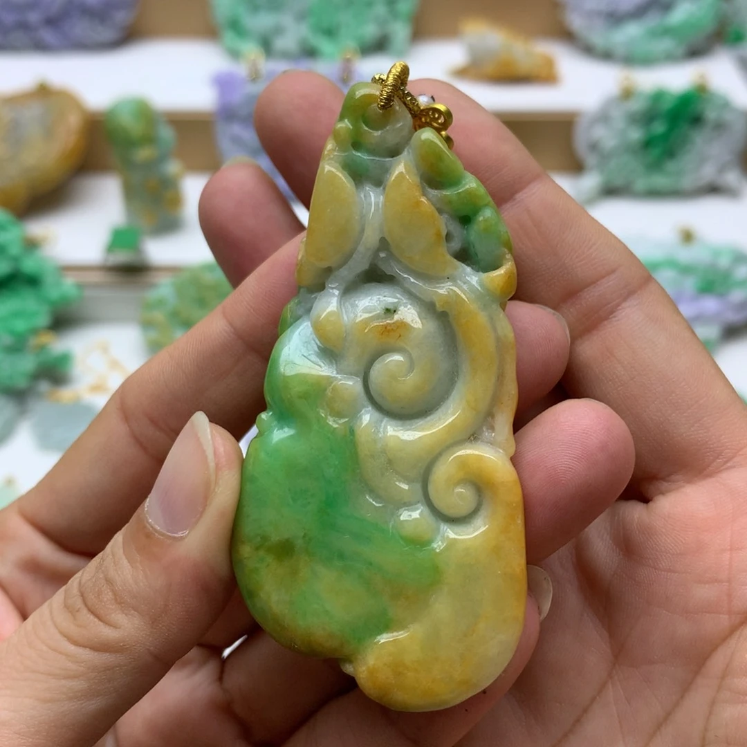 翡翠未镶嵌颈饰翡翠