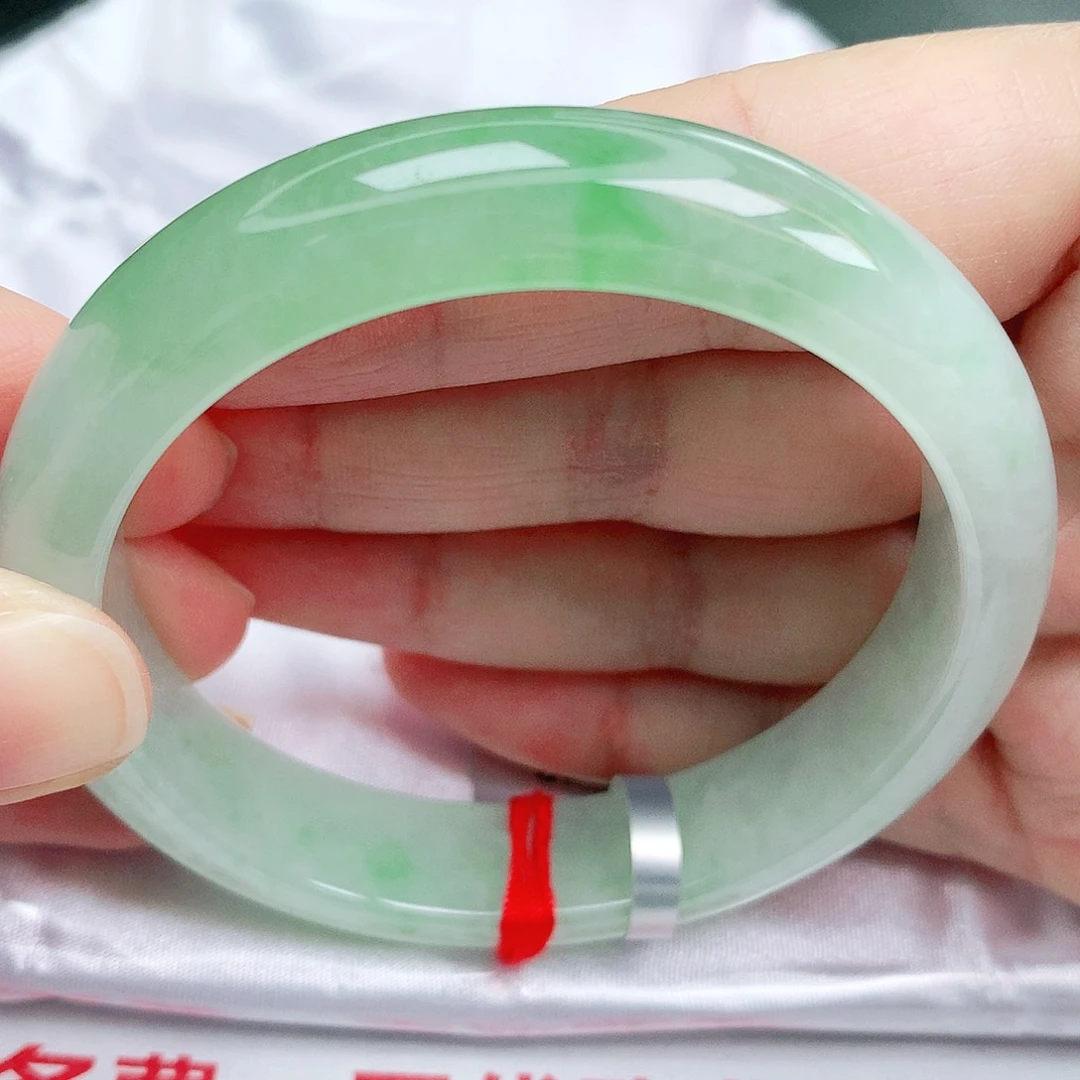 翡翠未镶嵌手镯缅甸天然A货翡翠手镯