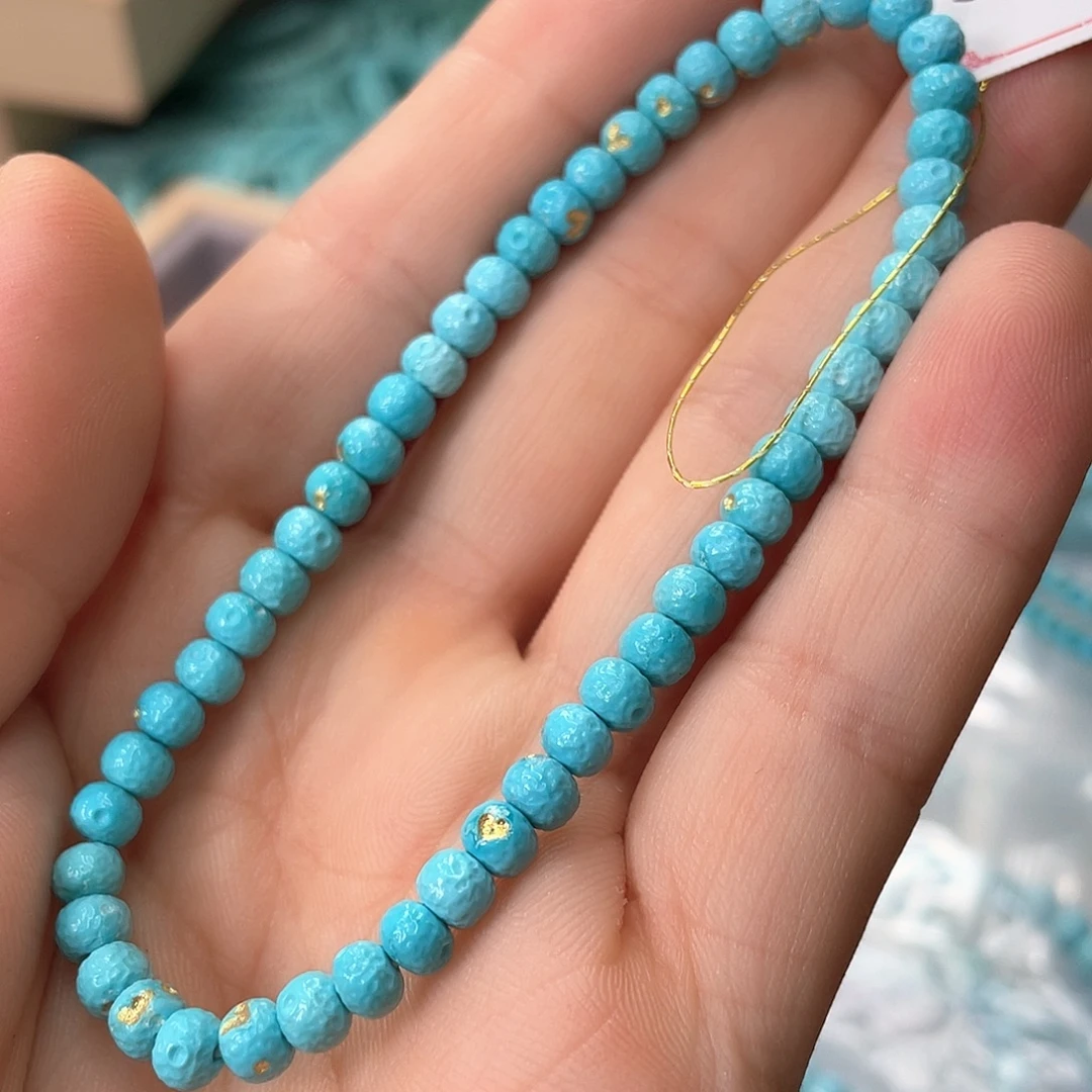 未镶嵌绿松石颈饰